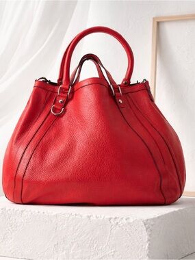 Authentic Gucci Vintage Abbey Tote Calfskin Leather Handbag/Shoulder Bag.